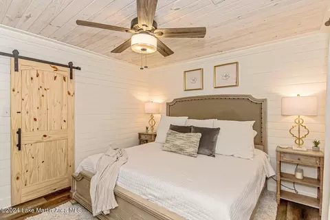 Bedroom - 1621 Moonbranch Dr, Dadeville, AL 36853 photo 2 of 5