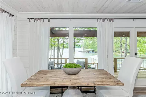 Dining - 1621 Moonbranch Dr, Dadeville, AL 36853 photo 3 of 3