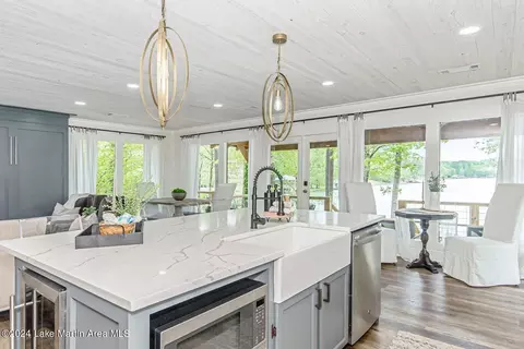 Kitchen - 1621 Moonbranch Dr, Dadeville, AL 36853 photo 5 of 6
