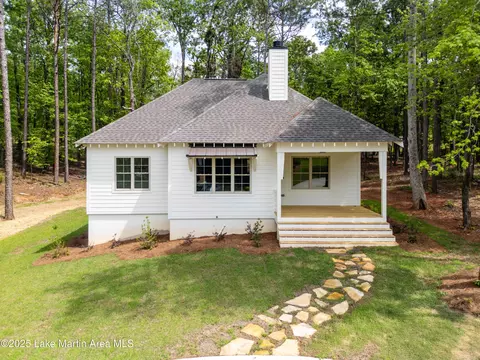 22 Ramp Cir, Dadeville, AL 36853