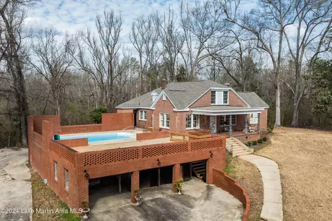 190 Lafayette St, Alexander City, AL 35010