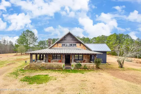 204 Mountain Rd, Daviston, AL 36256