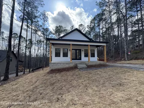 609 Arrowhead Rd, Dadeville, AL 36853