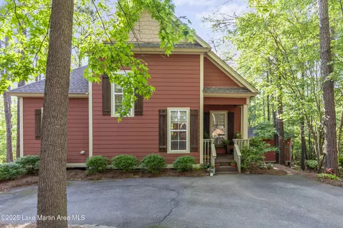 162 Village Cir, Dadeville, AL 36853