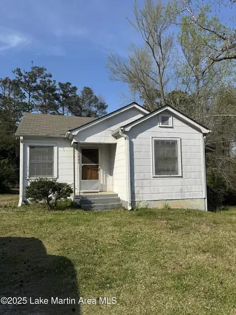 1829 Trussell Rd, Alexander City, AL 35010