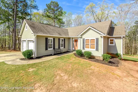 538 Stagecoach Rd, Dadeville, AL 36853