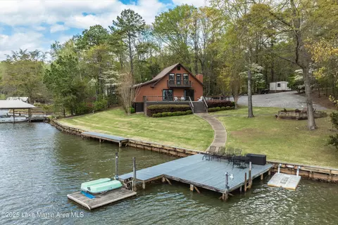 266 Pier Point Dr, Jacksons Gap, AL 36861