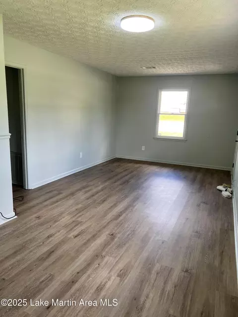 Living - 170 1st Ave, Eclectic, AL 36024 photo 2 of 3