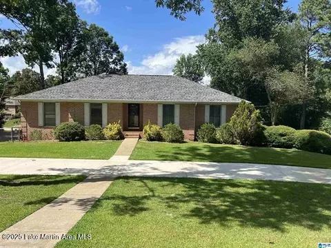 15540 Oakwood Dr, Brookwood, AL 35444