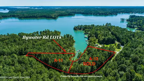 11 Bywater Road # a, Alexander City, AL 35010