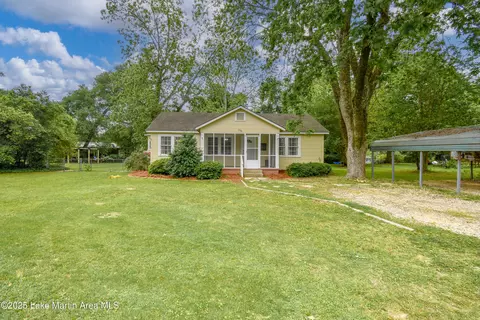 135 West Ave, Notasulga, AL 36866