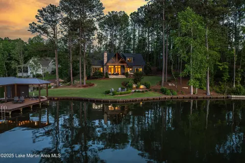 1607 Sturdivant Rd, Jacksons Gap, AL 36861