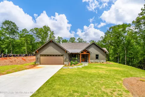 111 Prestwick Drive Dr, Dadeville, AL 36853