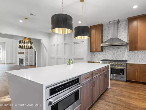 Kitchen - 64 Bayview Dr, Jacksons Gap, AL 36861 photo 5 of 9