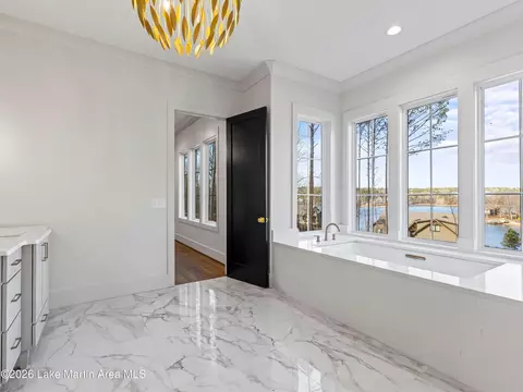 Bath - 64 Bayview Dr, Jacksons Gap, AL 36861 photo 2 of 7