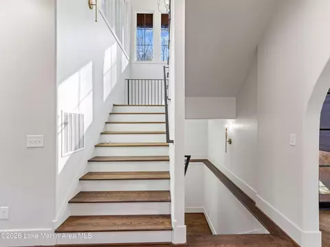 Entry Way - 64 Bayview Dr, Jacksons Gap, AL 36861 photo 3 of 5