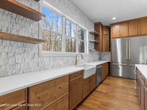 Kitchen - 64 Bayview Dr, Jacksons Gap, AL 36861 photo 2 of 9