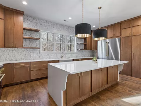 Kitchen - 64 Bayview Dr, Jacksons Gap, AL 36861 photo 4 of 9
