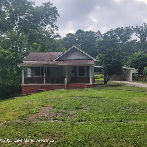 470 Dogwood Ave, Alexander City, AL 35010