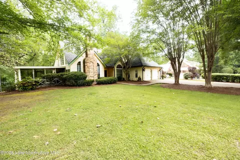 105 Shady Ln, Alexander City, AL 35010