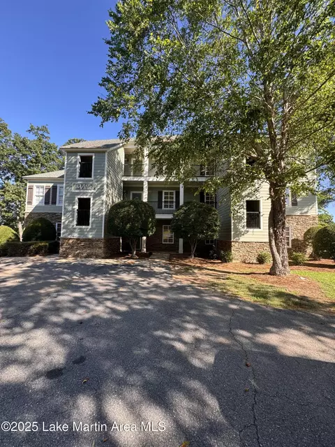 110 Village Loop A102, Dadeville, AL 36853