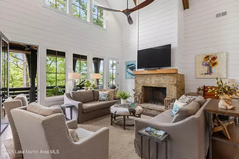 Living - 391 Old Jay Rd, Eclectic, AL 36024 photo 1 of 3