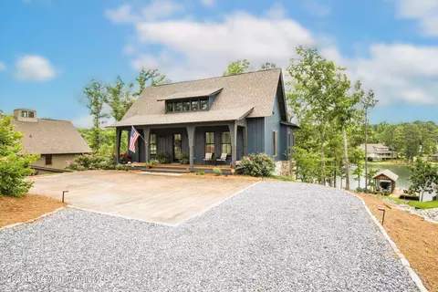 Exterior - 391 Old Jay Rd, Eclectic, AL 36024 photo 5 of 15