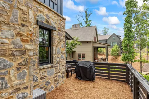 Exterior - 391 Old Jay Rd, Eclectic, AL 36024 photo 11 of 15