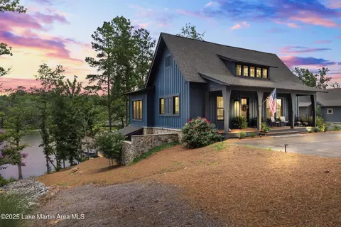 Exterior - 391 Old Jay Rd, Eclectic, AL 36024 photo 2 of 15