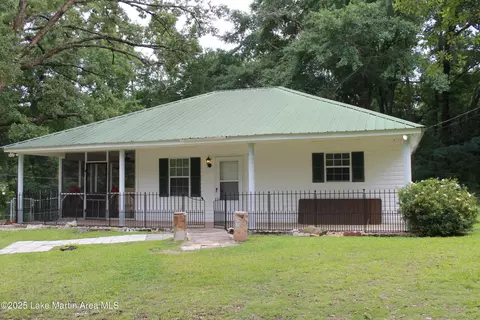 2746 Red Hill Rd, Eclectic, AL 36024