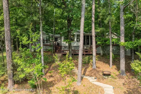 Exterior - 325 Sears Bluff Rd, Eclectic, AL 36024 photo 4 of 19