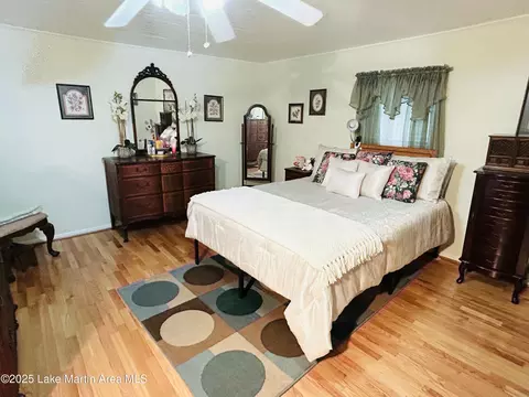 Bedroom - 619 Madwind Rd, Jacksons Gap, AL 36861 photo 3 of 6