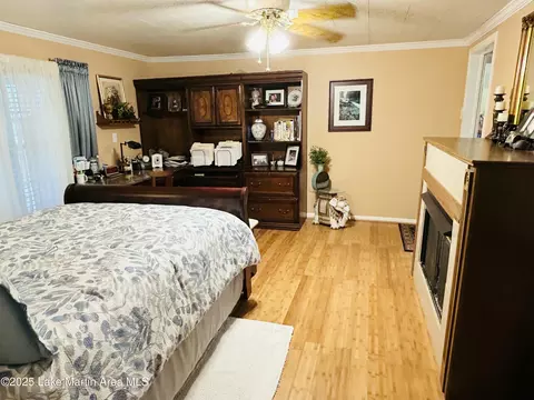 Bedroom - 619 Madwind Rd, Jacksons Gap, AL 36861 photo 2 of 6