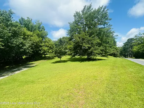 Exterior - 619 Madwind Rd, Jacksons Gap, AL 36861 photo 7 of 25