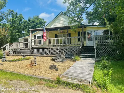 Exterior - 619 Madwind Rd, Jacksons Gap, AL 36861 photo 2 of 25