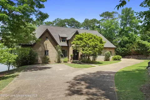 1594 Beri Barfield Dr, Dadeville, AL 36853