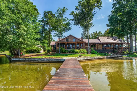 134 Last Dollar Ln, Jacksons Gap, AL 36861