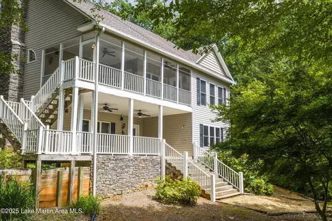 302 Waverly Ln, Jacksons Gap, AL 36861