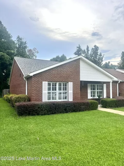 1144 Watson Pl, Alexander City, AL 35010