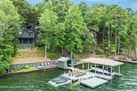 193 Driftwood Point Rd, Tallassee, AL 36078