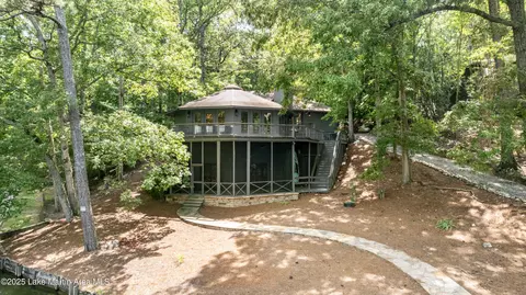 136 N Fairwinds, Alexander City, AL 35010