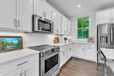 Kitchen - 73 Scouts Pt, Eclectic, AL 36024 photo 4 of 5