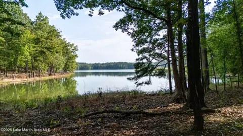 66 Rampart, Alexander City, AL 35010