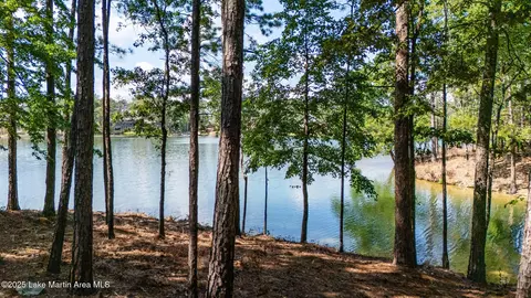 304 Rampart, Alexander City, AL 35010