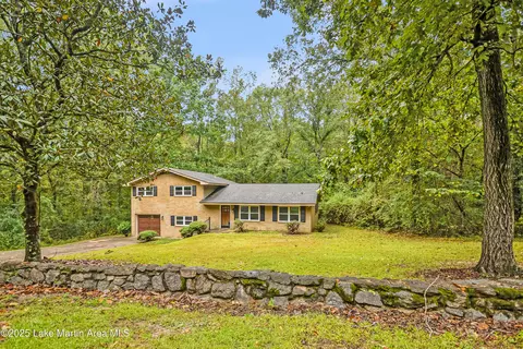 1001 Burton Rd, Tallassee, AL 36078