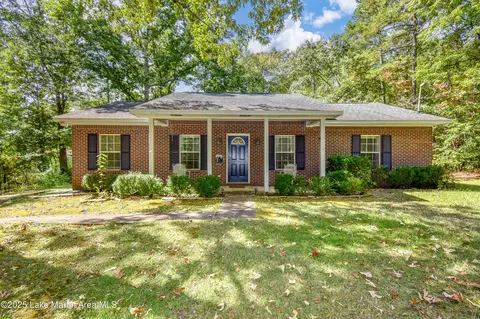 45 Longleaf Way, Dadeville, AL 36853
