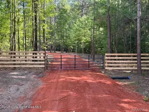 Friendship Rd, Tallassee, AL 36078