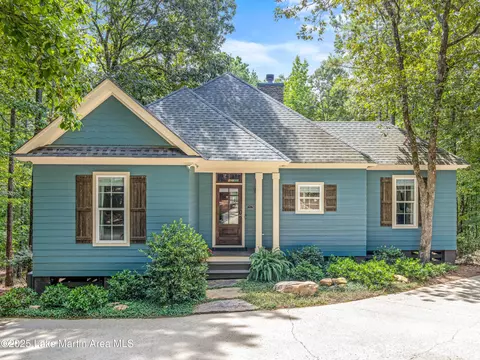 177 Village Cir, Dadeville, AL 36853