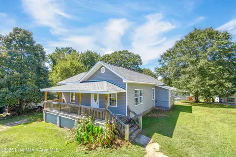 422 E Church St, Alexander City, AL 35010