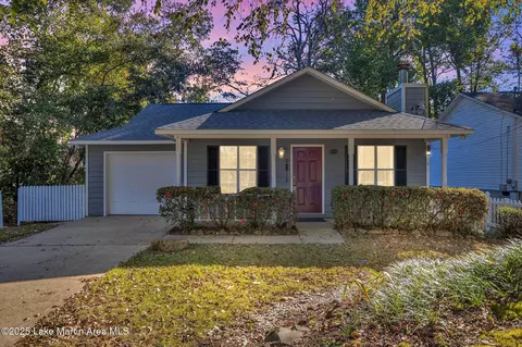 1141 Myrtle St, Alexander City, AL 35010